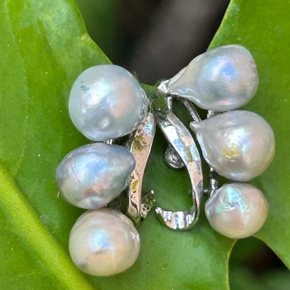 Vintage silver 925 mid century Japan 3 high luster Gray baroque Pearls Earrings